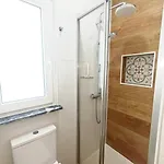 Supertubos House Peniche 4* 阿通奎亚·达·巴利亚