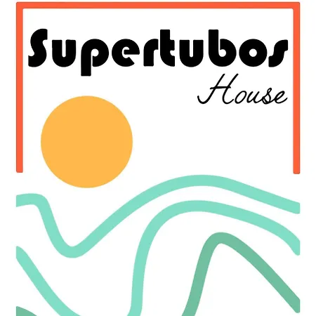 Supertubos House Peniche 住宿加早餐酒店 4*