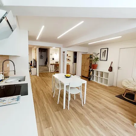Bed and breakfast Supertubos House Peniche Atouguia Da Baleia