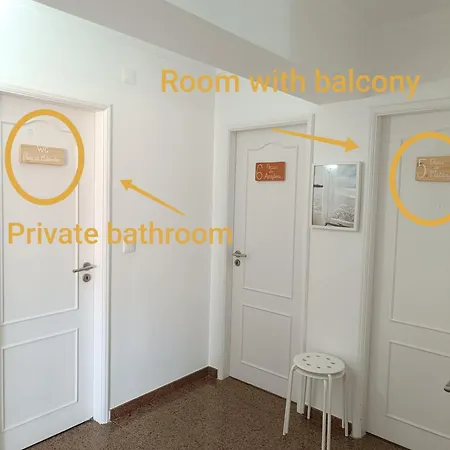 Supertubos House Peniche Bed and breakfast